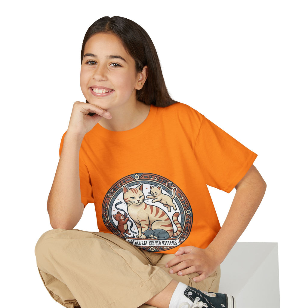 Kids' Cat Mom & Kittens Youth T-Shirt — Cute Mother Cat Illustration