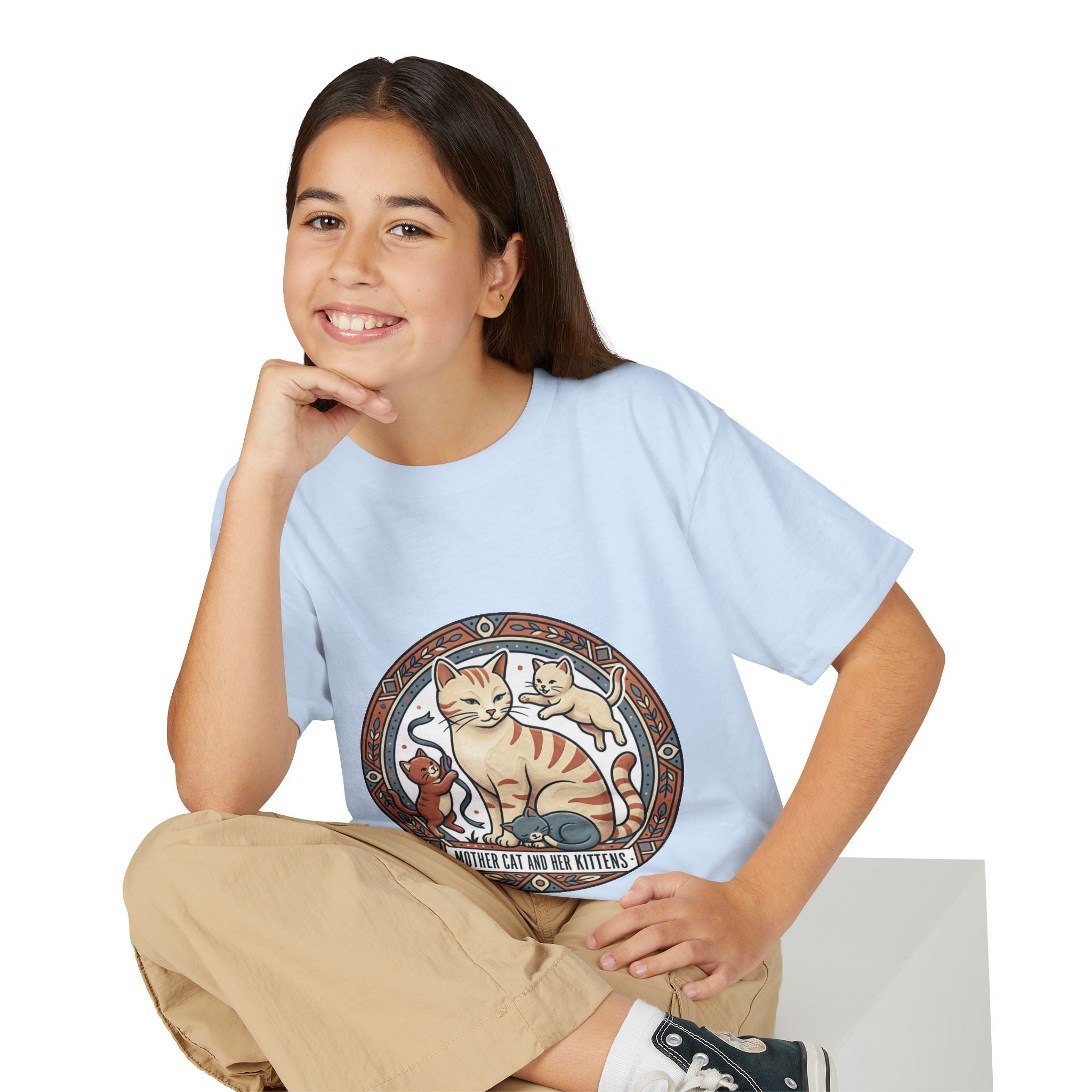 Kids' Cat Mom & Kittens Youth T-Shirt — Cute Mother Cat Illustration