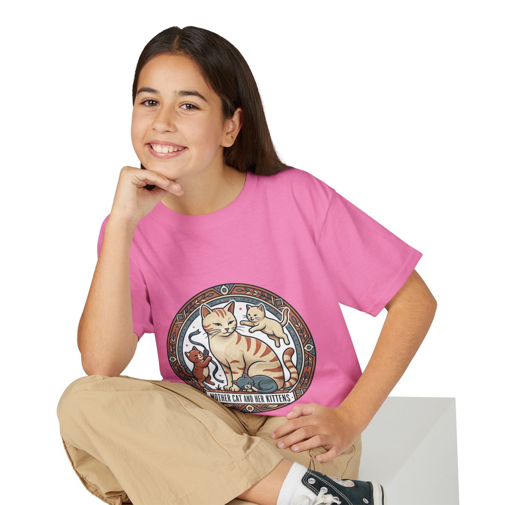 Kids' Cat Mom & Kittens Youth T-Shirt — Cute Mother Cat Illustration